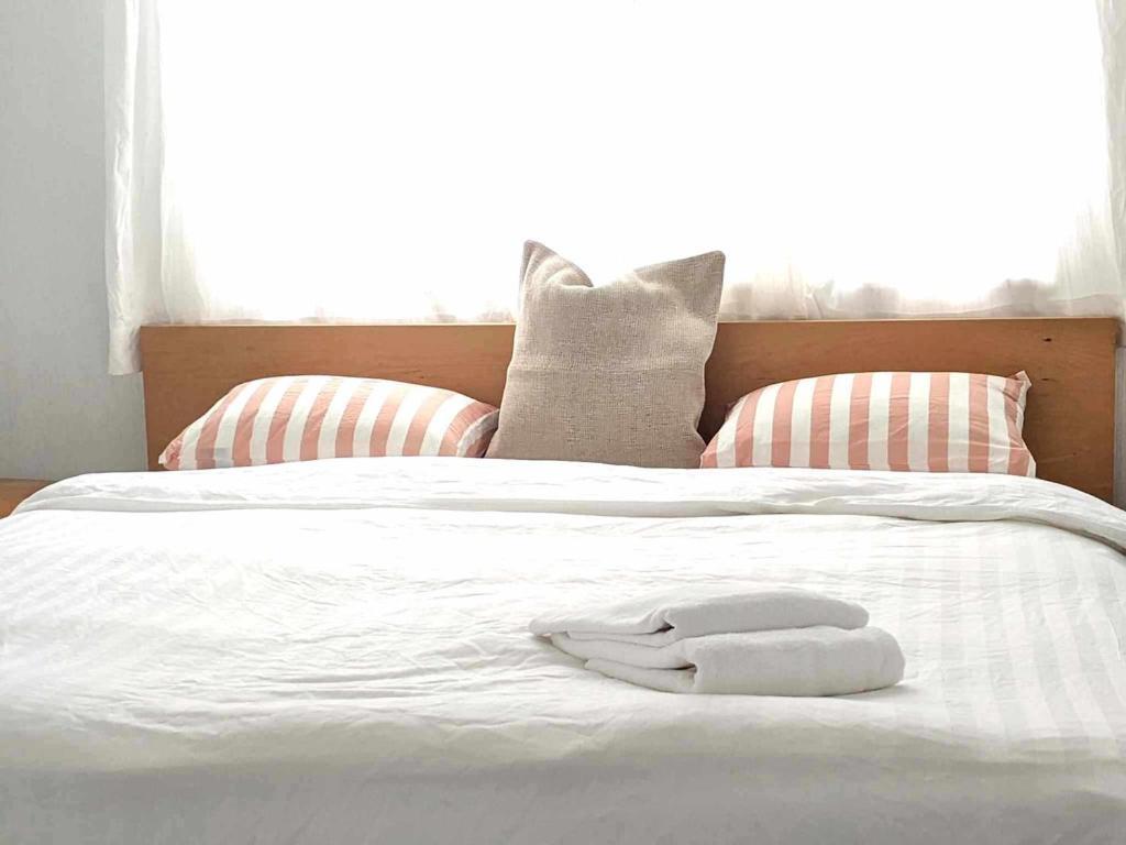 The Surf Lodge White Beach Сімода Екстер'єр фото